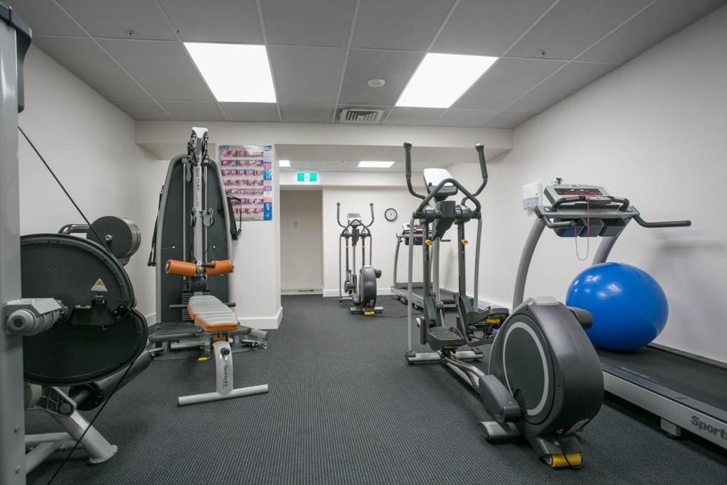 Marvelous Downtown Apartment Moments From Main Beach With Heated Pool, Gym And Parking マウント・マウンガヌイ エクステリア 写真